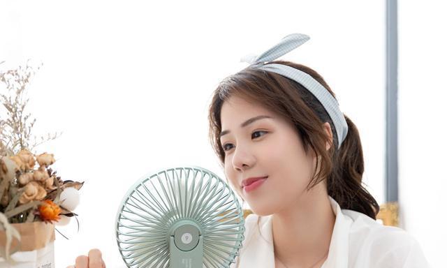 夏天吹电风扇对人体有何影响？