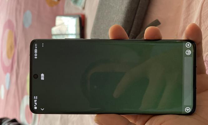 oppo手机摔碎绿屏如何处理？需要更换哪些部件？
