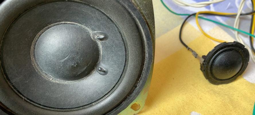 灵犀互动音箱的使用方法是什么？如何连接和控制灵犀互动音箱？