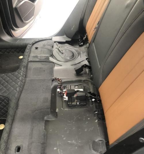 奥迪C8网关拆装步骤是什么？需要哪些工具？