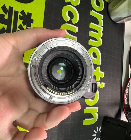 佳能电动定焦镜头使用方法是什么？使用中应注意什么？