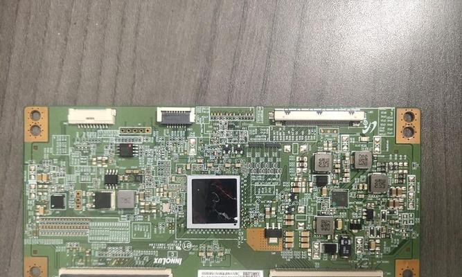 液晶显示屏碎裂后黑屏的原因是什么？屏幕碎了如何修复或更换？