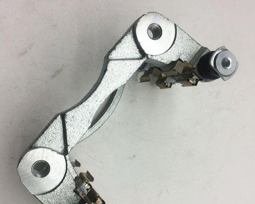 电瓶车支架踩刹车方法是什么？操作起来难吗？