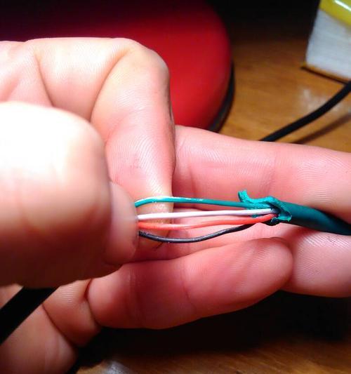 焕新3怎么用数据线放歌？操作步骤是怎样的？