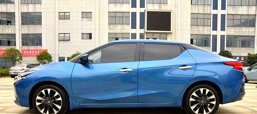 LANNIA是哪个品牌的汽车？它的市场定位是什么？