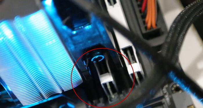 电脑小桌板散热器的正确使用方法是什么？