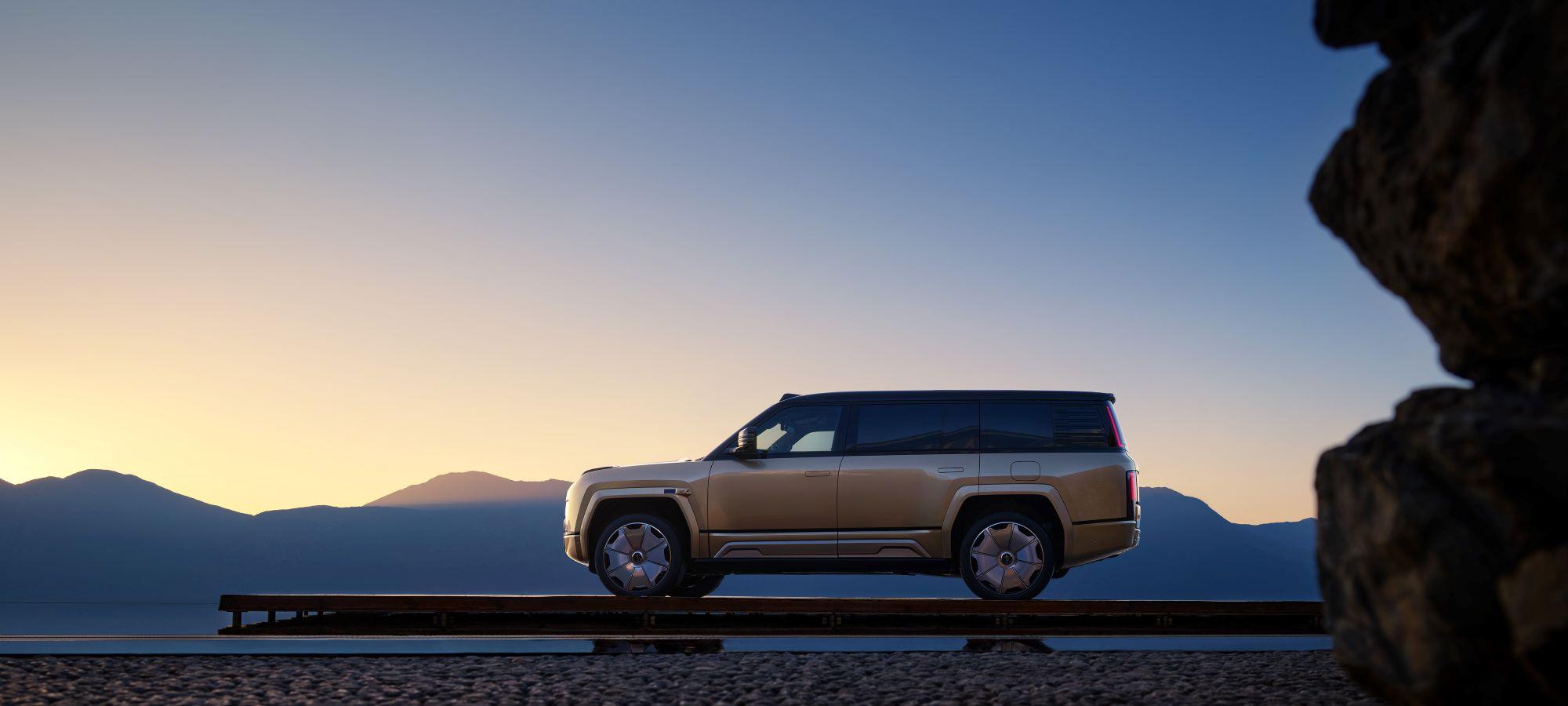 5 米 4！130 万！全尺寸豪华 SUV 仰望 U8L 鼎世版预售