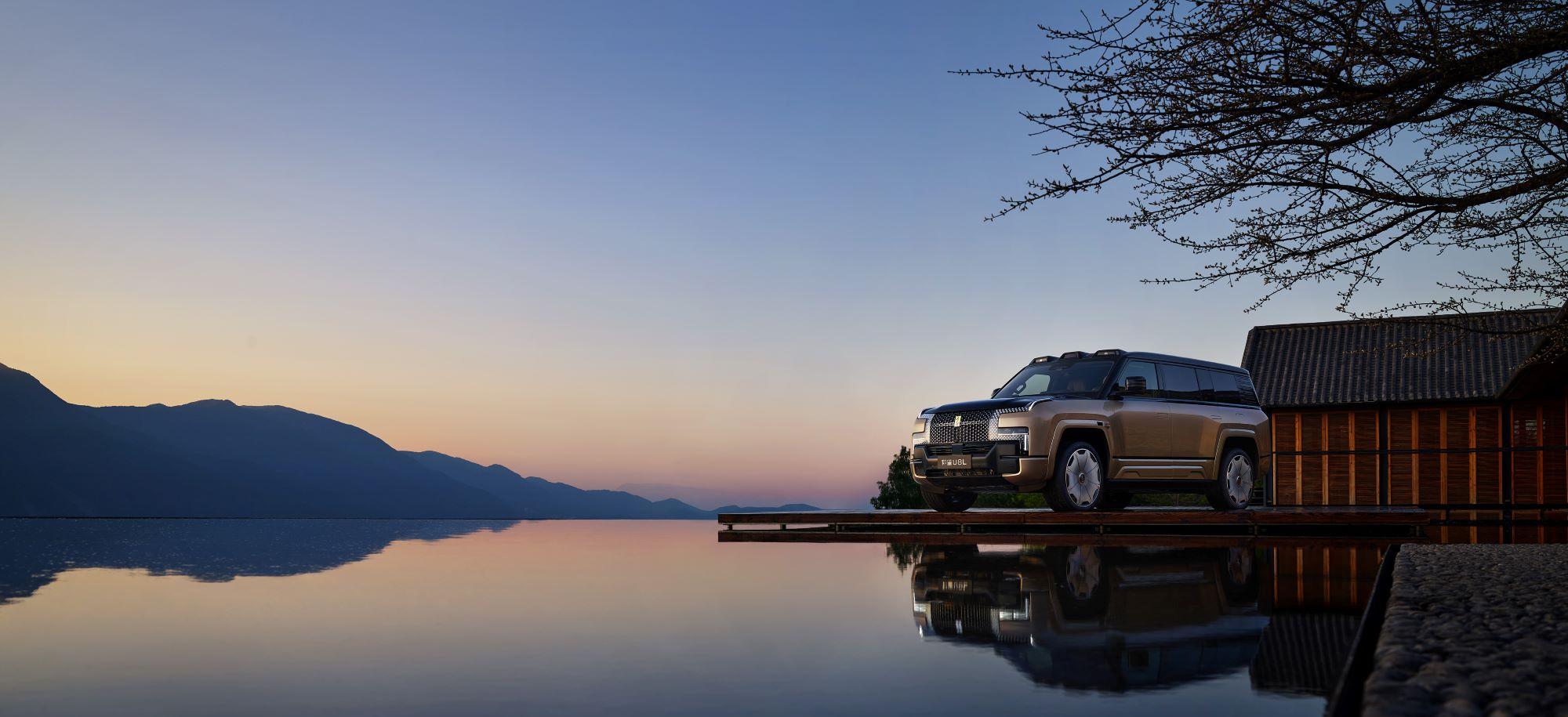 5 米 4！130 万！全尺寸豪华 SUV 仰望 U8L 鼎世版预售
