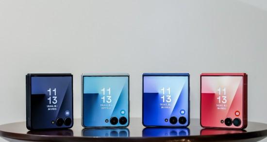 玩转早秋潮流！三星 Galaxy Z Flip7 演绎科技与美学的完美交织