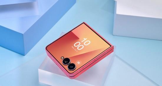 玩转早秋潮流！三星 Galaxy Z Flip7 演绎科技与美学的完美交织